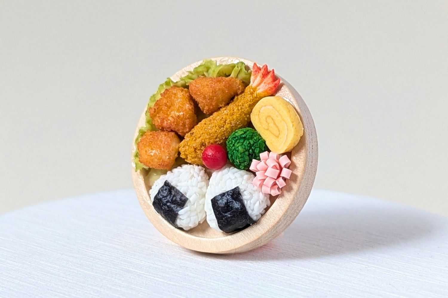 【ブローチ】欲張りすぎ弁当